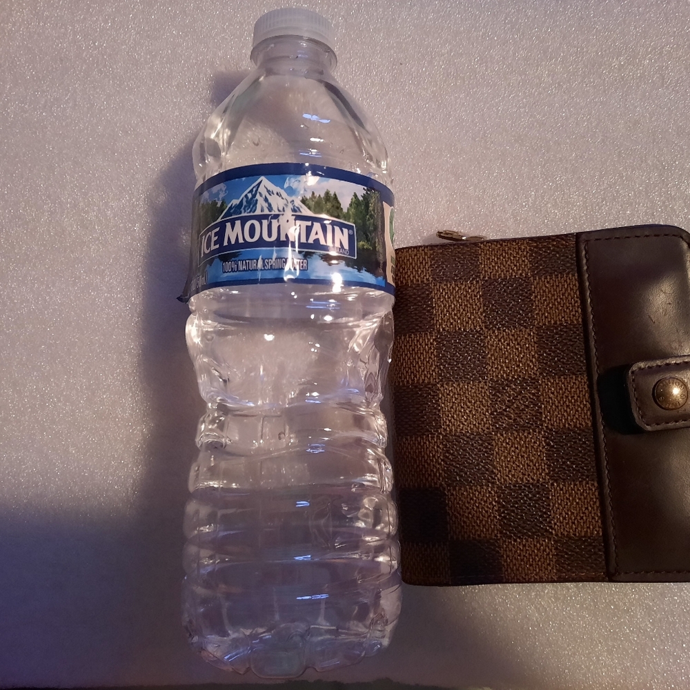 Authentic Louis vuitton Damier wallet for women